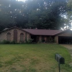 3 Bed 2 Bath But Need Some Cleaning Up.  500.00 Down 600.00 Per Month. No Aggressive Dogs Because I Have Cats. 