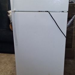 Whirlpool Refrigerator 