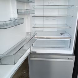 Refrigerator 2025 Year