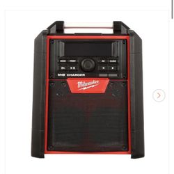 Milwaukee M18 Radio + Charger (2792-20) Bluetooth 