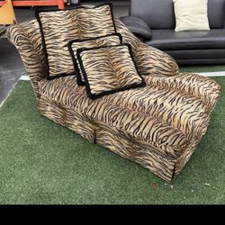 Lounge Chair, Tiger, Striped