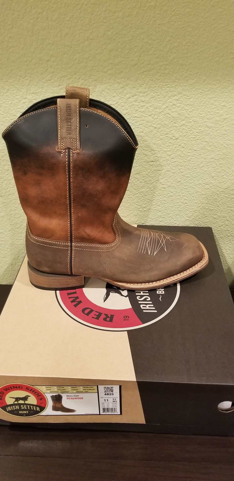 RED WING: IRISH SETTER MEN'S DEADWOOD BOOTS (SIZE 11M AND 11.5W)