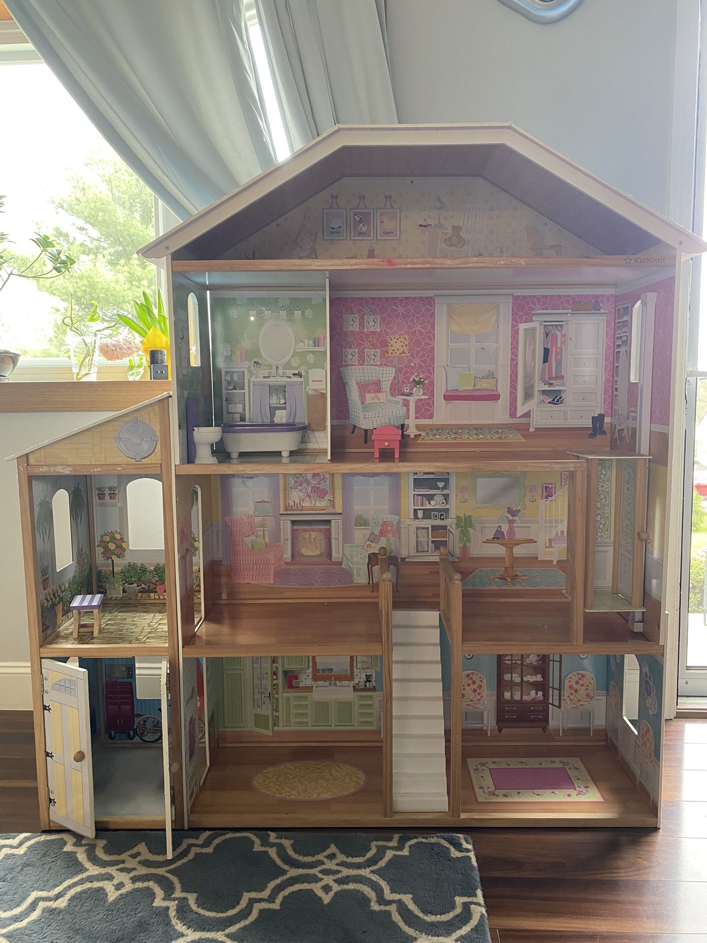 Kid Kraft Doll House