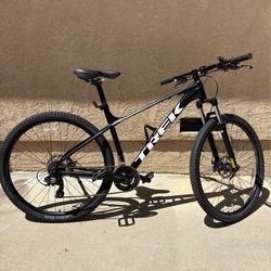 Like New! Black Trek Martin 4 Mountain Bike w/Large Frame