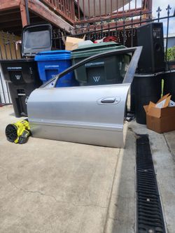 Acura tl driver side doors 99-02
