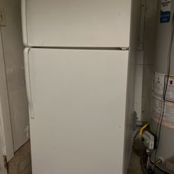 Whirlpool Refrigerator 