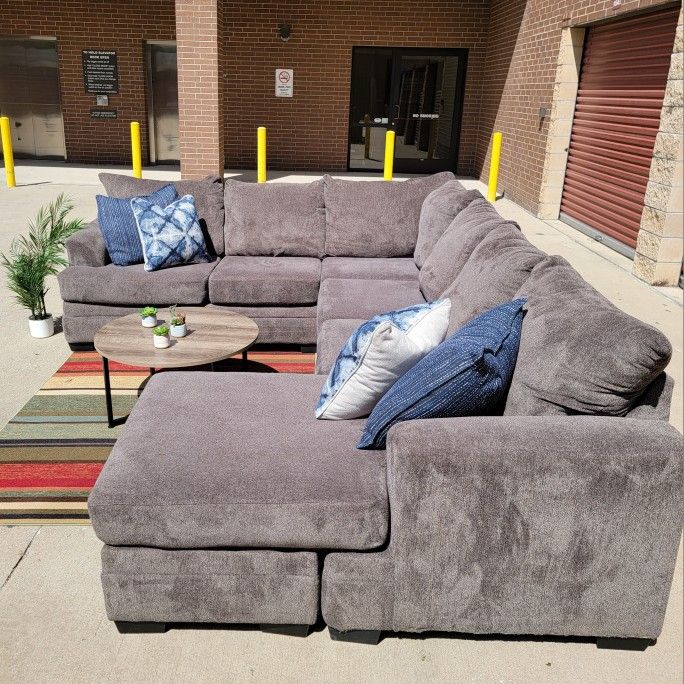 NFM Sectional Couch + Delivery for Sale in Mckinney, TX OfferUp
