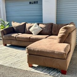 LIKE NEW Brown Sectional Sofa w/ Chaise 🛋️ | FREE Delivery Dallas | Pay at Delivery | No Deposit Needed