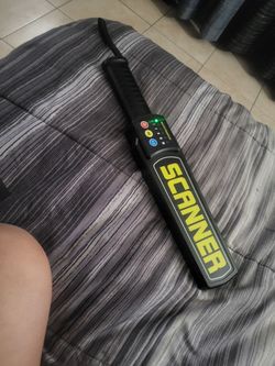Handheld security detector