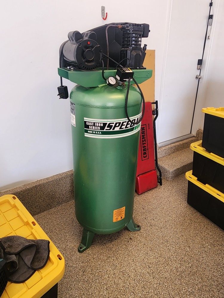 Air Compressor Speedaire 60 Gallons
