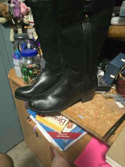 Black Liz Claiborne Size 9M Never Worn But No Box