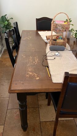 Wooden Dinning Table