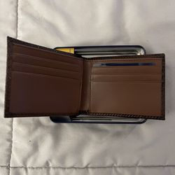 Lv Style Wallet For Men for Sale in Stafford, TX - OfferUp