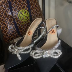 Bow Heels