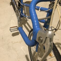 10 Speed Racer Vintage Bike - 1970s/https://offerup.co/faYXKzQFnY?$deeplink_path=/redirect/ new. 