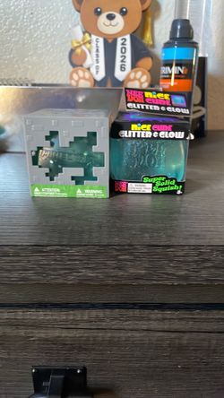 Minecraft Cube Toy & Nee Doh Nice Cube Glitter Glow