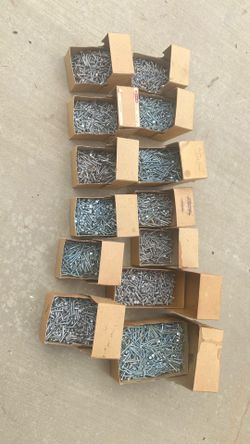 Thousands of NEW SCREWS
