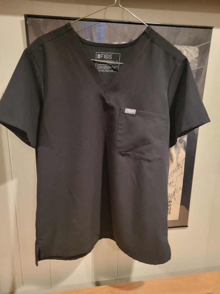 Figs black scrub top M