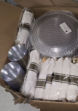 Goodluck 200 Piece Silver Plastic Dinnerware Set for 50 Guests, Fancy Disposable Plates for Party, Include: 50 Dinner Plates, 50 Dessert Plates, 50 Pr