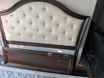 Full Size Upholstered Bed Frame and Box Spring – Dark Wood & Cream Tufted Headboard with Crystals