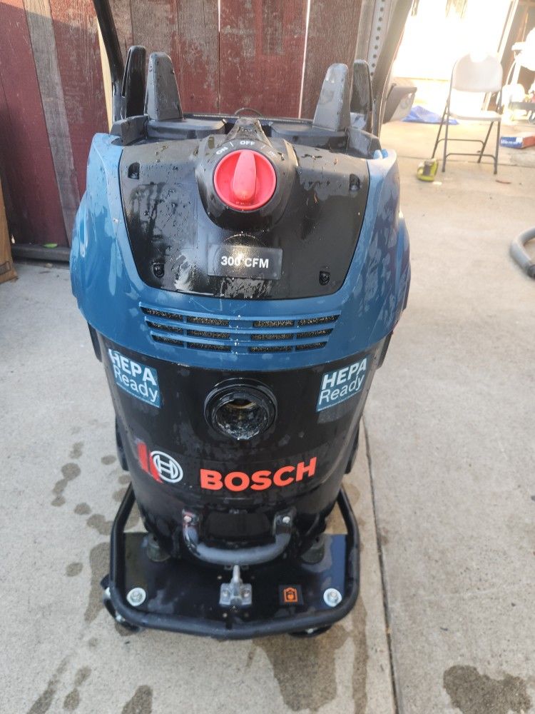 Bosch Vacuum