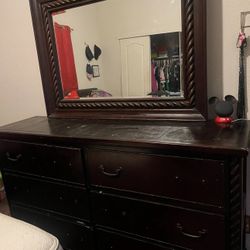 Dresser With Mirror And Side Table