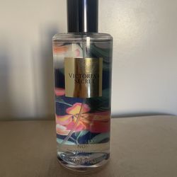 Victorias Secret “Very Sexy Now” Fragrance Mist