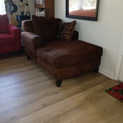 Brown Chaise Lounge 