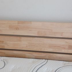 Colchon  Y Cama Casi Nuevo   Y DOS  Cajoneras 