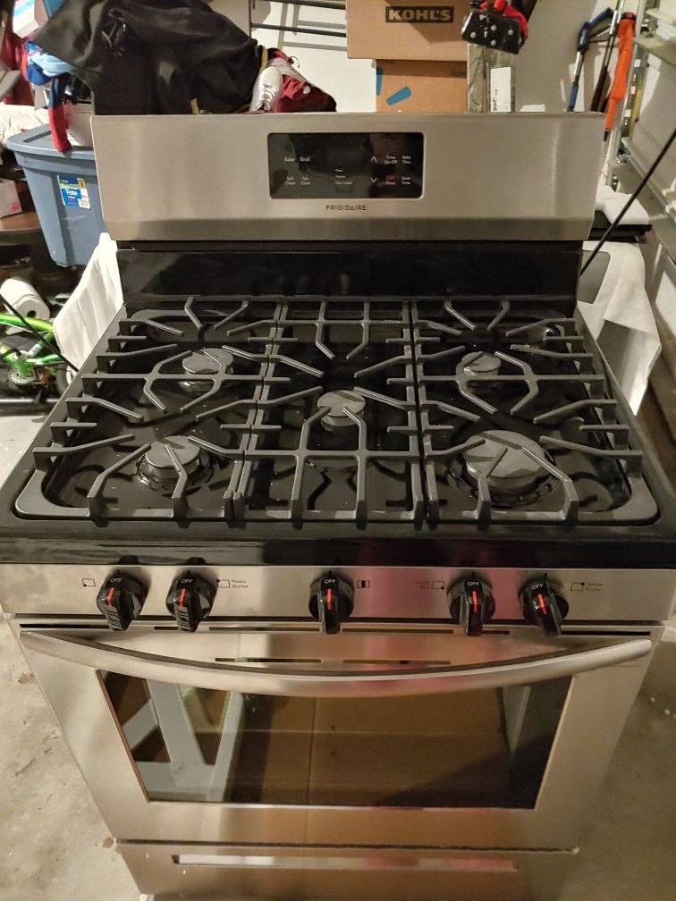 Frigidaire gas range