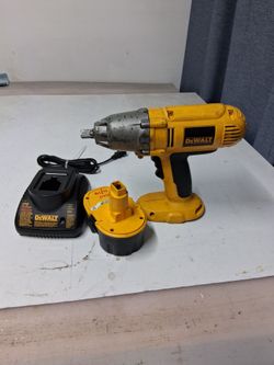 Dewalt 1/2 inch Impact Wrench 18v in great condition