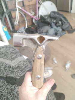 Douglas framing hammer with side nail remover