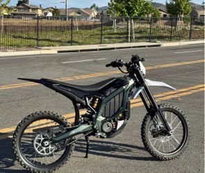 2025 surron ultra bee