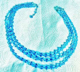 Vintage antique Royal blue aurora borealis crystal three strand choker necklace !