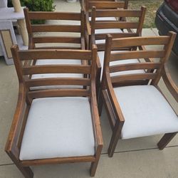 6 Wooden Chairs With Upholster Seats