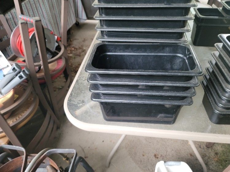 Multiple Size Cambro's       $1.00 Each