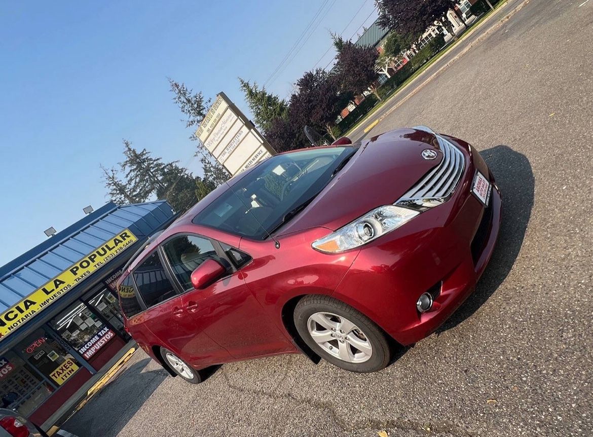 2013 Toyota Sienna
