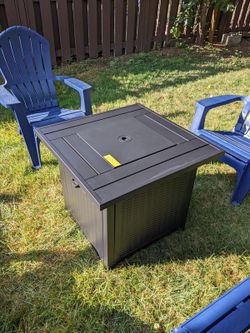 Brand New Outdoor Propane Fire Pit Table