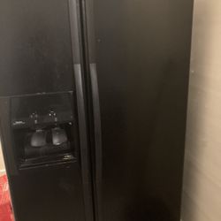 I’m Moving Out And Have A lot Of Items For Sell For Cheap That’s In Good Condition 