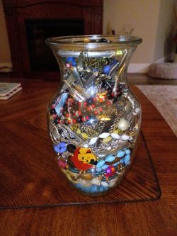 Mystery Jewelry Vase
