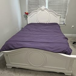 Full size bed with mattress and box