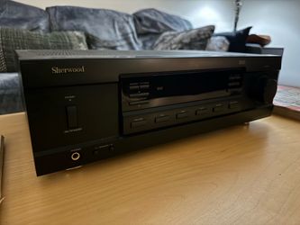 Sherwood 100w per channel receiver
