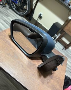 20-25 Ford Escape Left Side Mirror Assembly. Electric, Blind Spot. Paint to match.