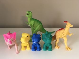 Brand New 6 Dinosaurs 