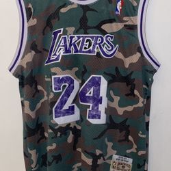 Lakers  (Kobe Bryant ) Hardwood Classics /Mitchell & Ness Jersey 