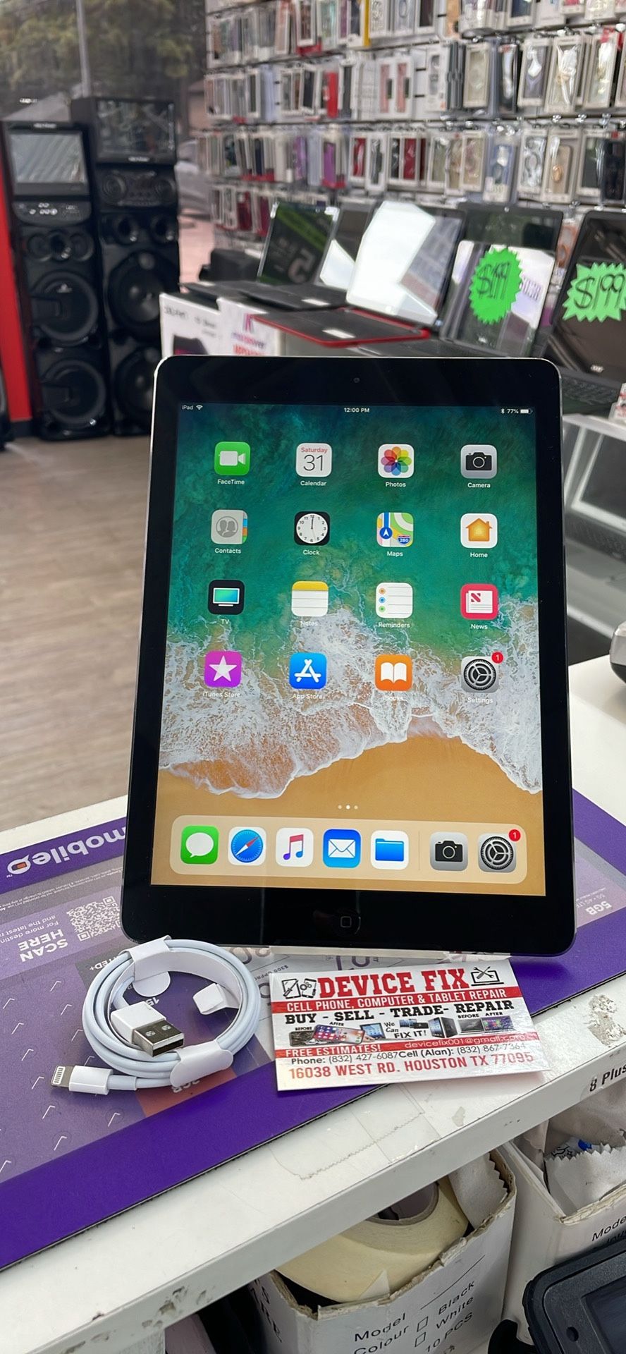 Great Condition IPad Air Unlocked (9.7 inch screen) Ready For Use Comes With Charging Cable