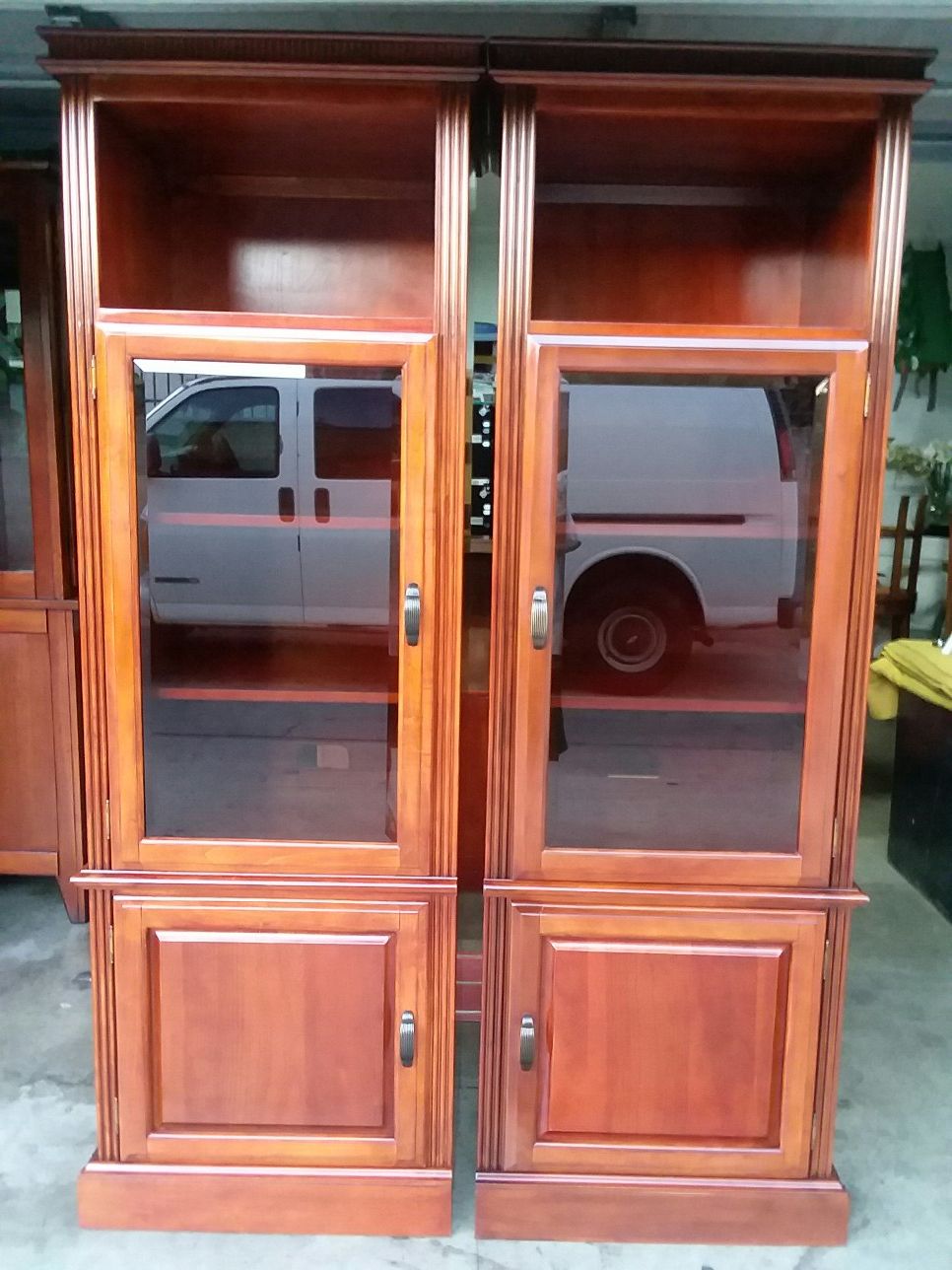 BEAUTIFUL TOWERS IN MAHOGANY COLOR $80 each