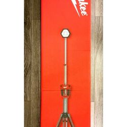Milwaukee

M18 18-Volt Lithium-Ion Cordless Rocket Dual Power Tower Light (Tool-Only)

,New