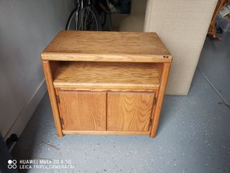 Rolling Storage Cabinet / Media Stand with Wheels (Oak Finish)