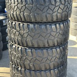 37x12.50r17